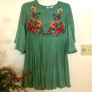 Adorable Umgee three-quarter Sleeve Dress